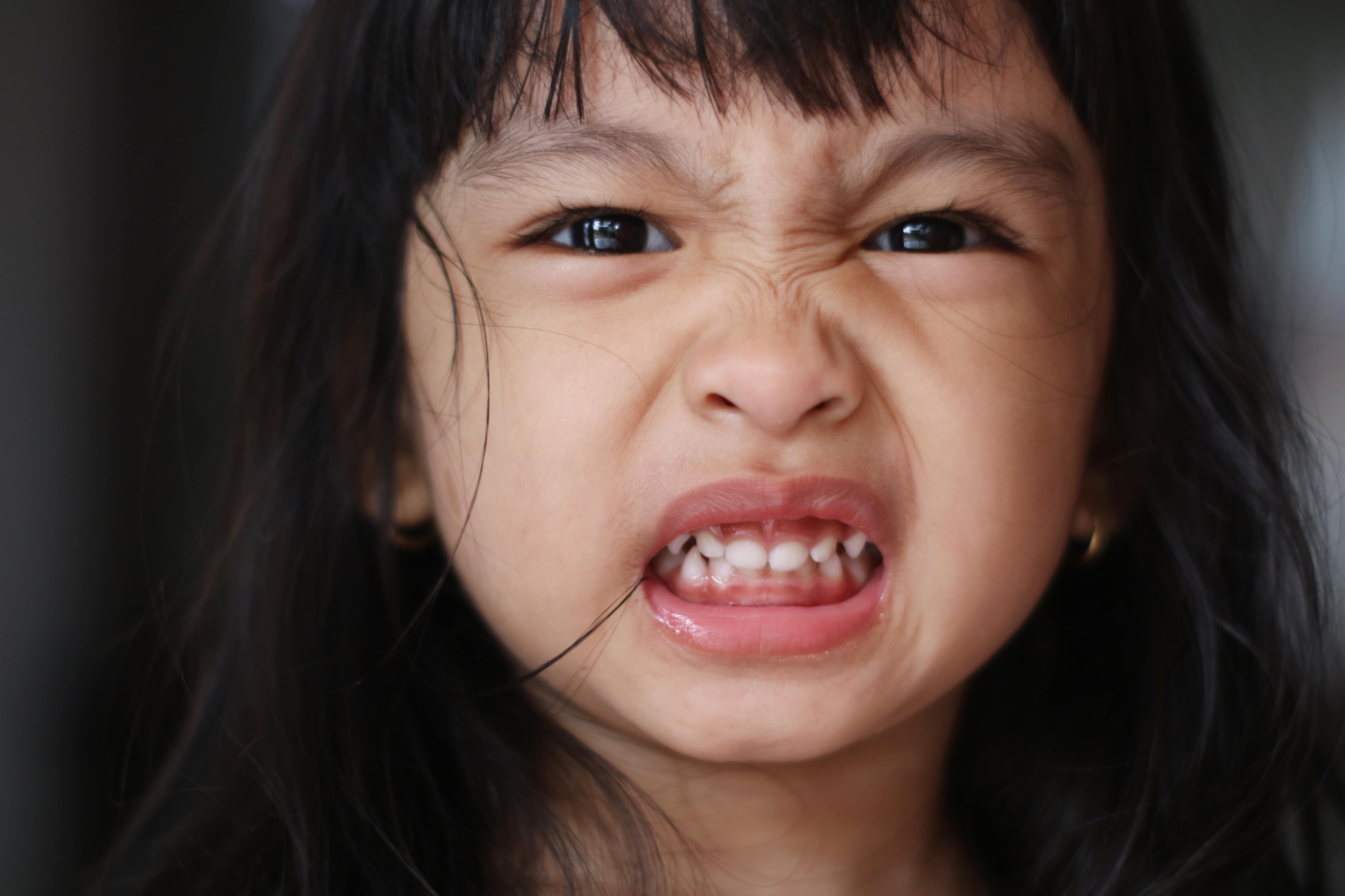 Votre Enfant Grince Ses Dents Symptômes, Causes Et Traitements Seret Medecine